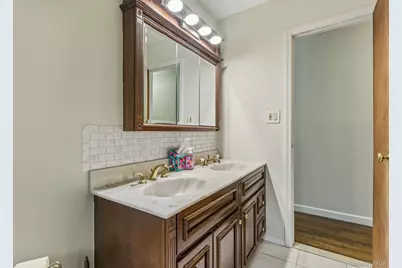 1374 Saxon Avenue, Bay Shore, NY 11706 - Photo 19