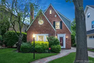 17 Kensington Rd, Garden City, NY 11530 - Photo 3
