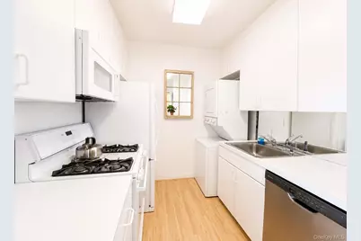 26910 Grand Central Parkway #6T, Floral Park, NY 11005 - Photo 9