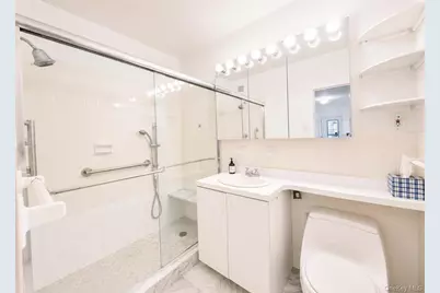 26910 Grand Central Parkway #6T, Floral Park, NY 11005 - Photo 15