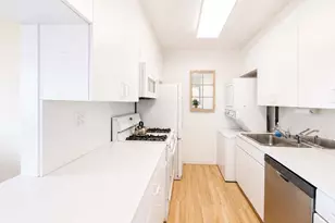 269-10 Grand Central Pkwy, Floral Park, NY 11005 - Photo 7