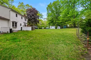 62 W Bartlett Rd, Middle Island, NY 11953 - Photo 3