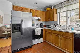 62 W Bartlett Rd, Middle Island, NY 11953 - Photo 11