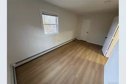 98 E Market Street #E3, Hyde Park, NY 12538 - Photo 5