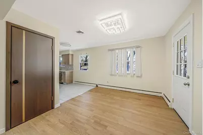 45 Roslyn Road, Roslyn Heights, NY 11577 - Photo 7