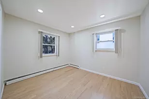 45 Roslyn Rd, Roslyn Heights, NY 11577 - Photo 15