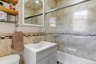 9 Avenue C, Merrick, NY 11566 - Photo 23