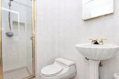 126-09 5th Avenue, College Point, NY 11356 - Photo 25