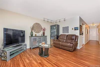 126-09 5th Avenue, College Point, NY 11356 - Photo 5