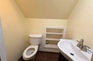 304 27th St, Lindenhurst, NY 11757 - Photo 15