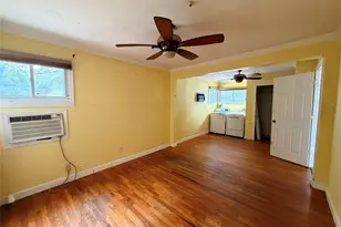 304 27th St, Lindenhurst, NY 11757 - Photo 13