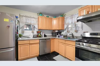 9023 207th Street, Queens Village, NY 11428 - Photo 7