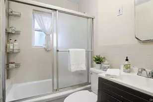 90-23 207th St, Queens Village, NY 11428 - Photo 11