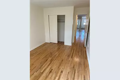 914 E 211th Street, Bronx, NY 10469 - Photo 11