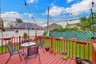 46 Stanwood Rd, New Hyde Park, NY 11040 - Photo 31