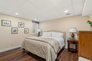 111 Dove Hill Dr, Manhasset, NY 11030 - Photo 13