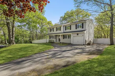 10 Todd Court, Port Jefferson, NY 11776 - Photo 3