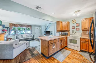 21 Audrey Ave, Plainview, NY 11803 - Photo 11