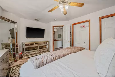 21 Audrey Avenue, Plainview, NY 11803 - Photo 23