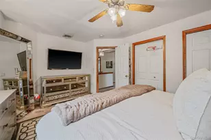 21 Audrey Ave, Plainview, NY 11803 - Photo 23