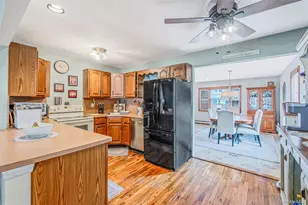21 Audrey Ave, Plainview, NY 11803 - Photo 9