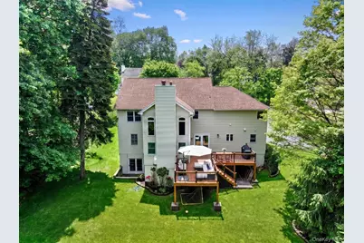 8 Drake Lane, White Plains, NY 10607 - Photo 3