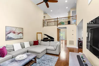 8 Drake Lane, White Plains, NY 10607 - Photo 11