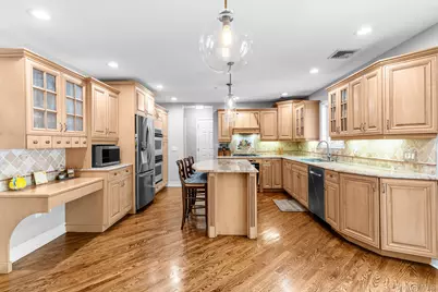 8 Drake Lane, White Plains, NY 10607 - Photo 15