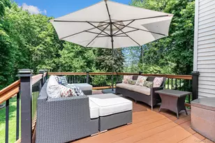 8 Drake Ln, White Plains, NY 10607 - Photo 27