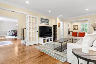 8 Drake Ln, White Plains, NY 10607 - Photo 21