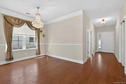 28 Cyprus Drive, Middletown, NY 10940 - Photo 9