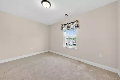 28 Cyprus Drive, Middletown, NY 10940 - Photo 25