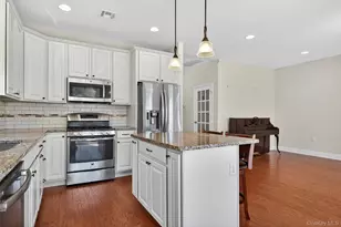 28 Cyprus Dr, Middletown, NY 10940 - Photo 13