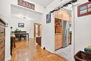 25 Shady Glen Ct, New Rochelle, NY 10805 - Photo 3