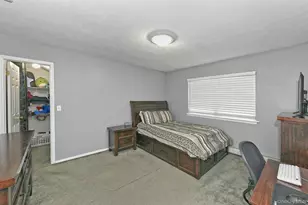 79 6th Ave, Holtsville, NY 11742 - Photo 17