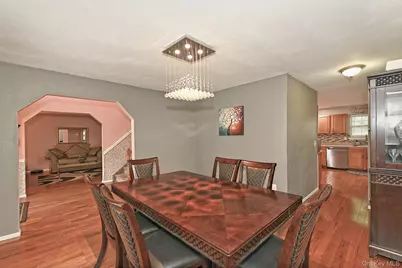 79 6th Avenue, Holtsville, NY 11742 - Photo 11