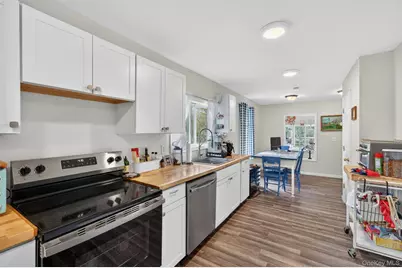 24 Avenue L, Godeffroy, NY 12729 - Photo 13