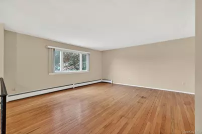 126 Rolling Meadows Road, Middletown, NY 10940 - Photo 5