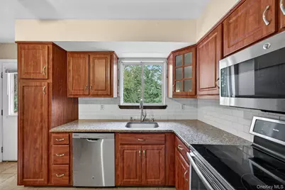 126 Rolling Meadows Road, Middletown, NY 10940 - Photo 15