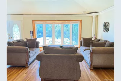 14 Millpond, Jericho, NY 11753 - Photo 5