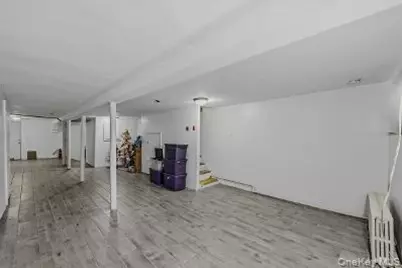 4527 Hill Avenue, Bronx, NY 10466 - Photo 35