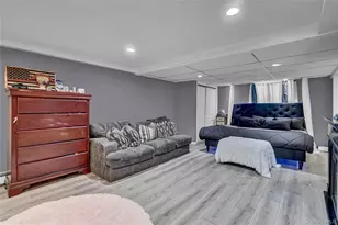 59 Dawn Dr, Shirley, NY 11967 - Photo 15
