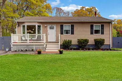 59 Dawn Drive, Shirley, NY 11967 - Photo 3