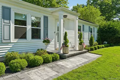 11 Centerview Trail, Ridge, NY 11961 - Photo 3