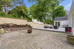 3-19 38th Rd, Douglaston, NY 11363 - Photo 33