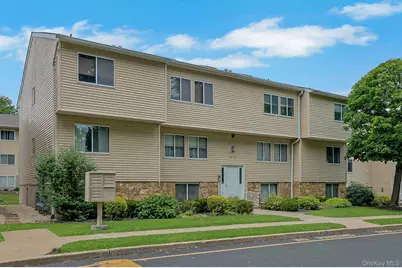25 College Avenue #111, Nanuet, NY 10954 - Photo 3
