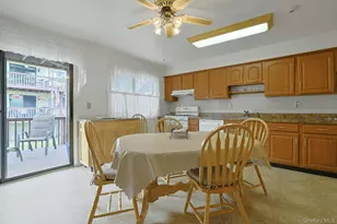 25 College Ave, Nanuet, NY 10954 - Photo 7