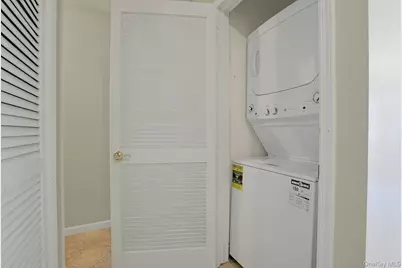 25 College Avenue #111, Nanuet, NY 10954 - Photo 21