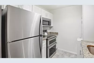 65 Richmond Boulevard #1B, Ronkonkoma, NY 11779 - Photo 13