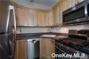 55 Grand Ave, Rockville Centre, NY 11570 - Photo 3